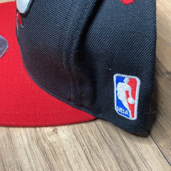 Chicago Bulls Mitchell & Ness Throwback SnapBack Hat NBA basketball cap BOOKIE - Picture 4 of 11